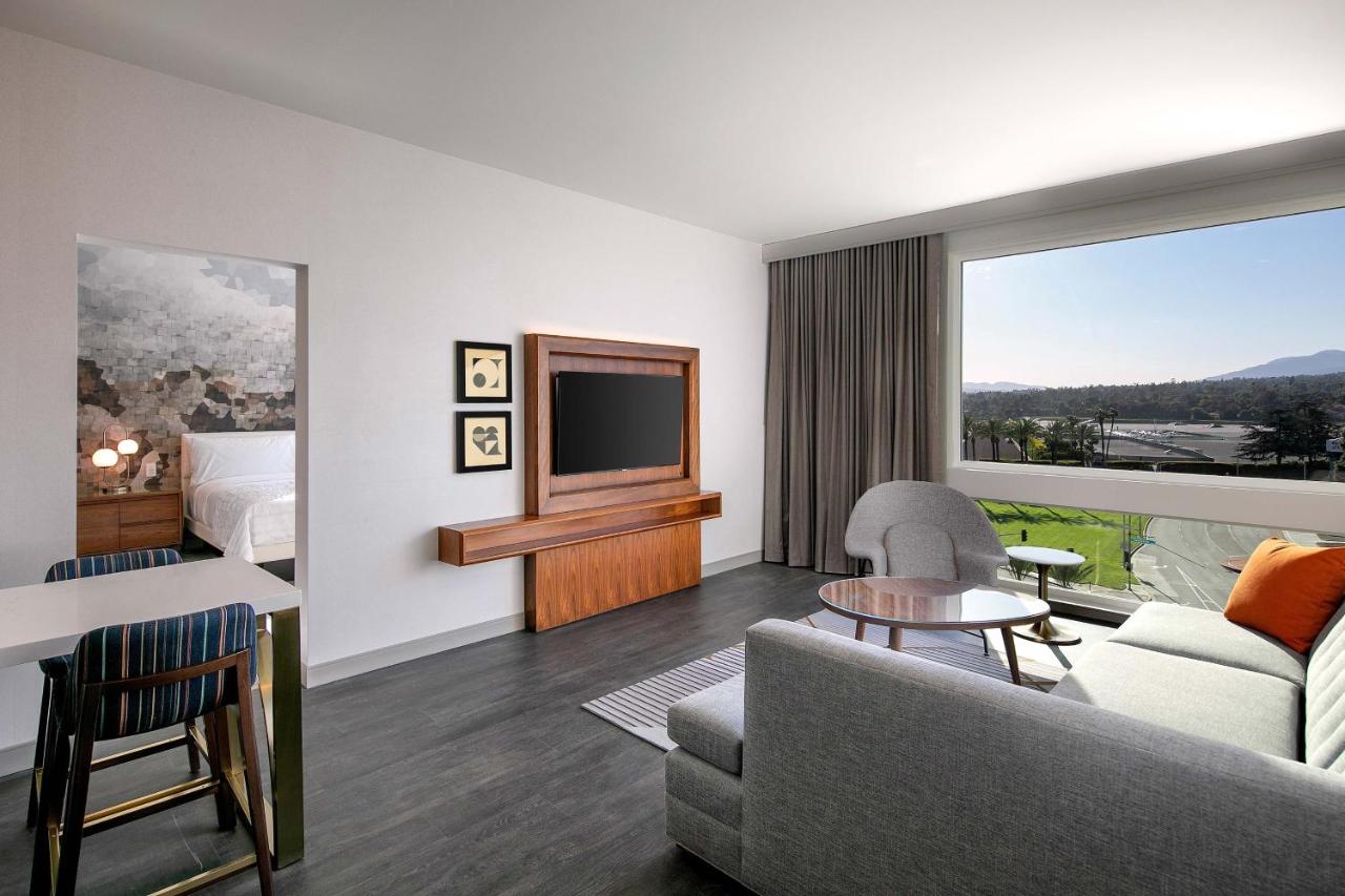 1 Bedroom Suite with 1 King, Sofa bed at Le Méridien Pasadena Arcadia