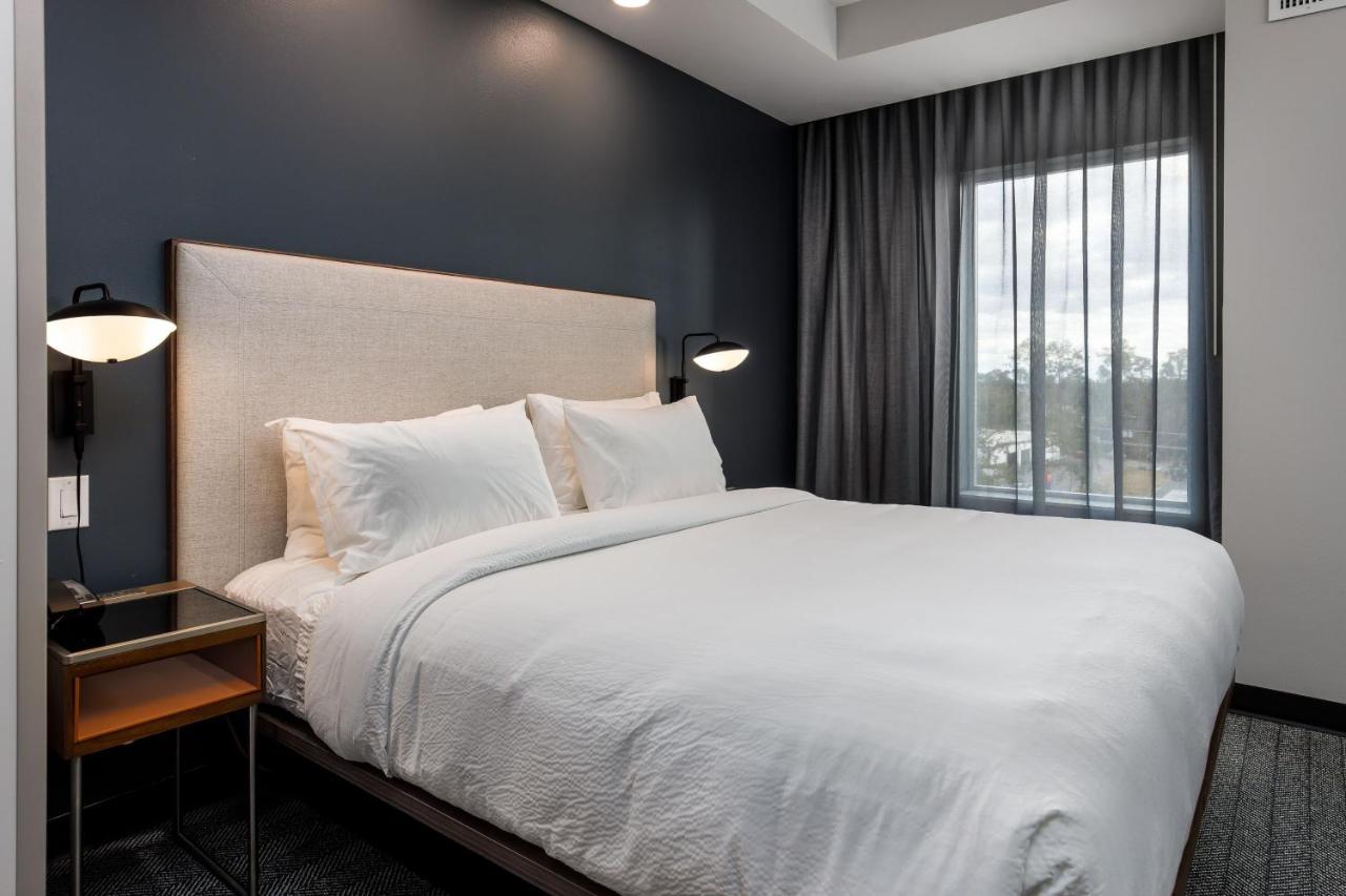  | Courtyard by Marriott Pensacola West