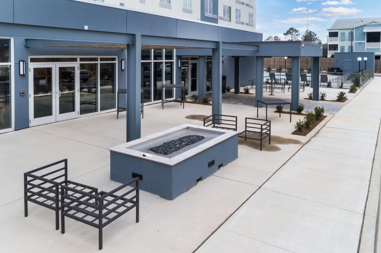  | Courtyard by Marriott Pensacola West