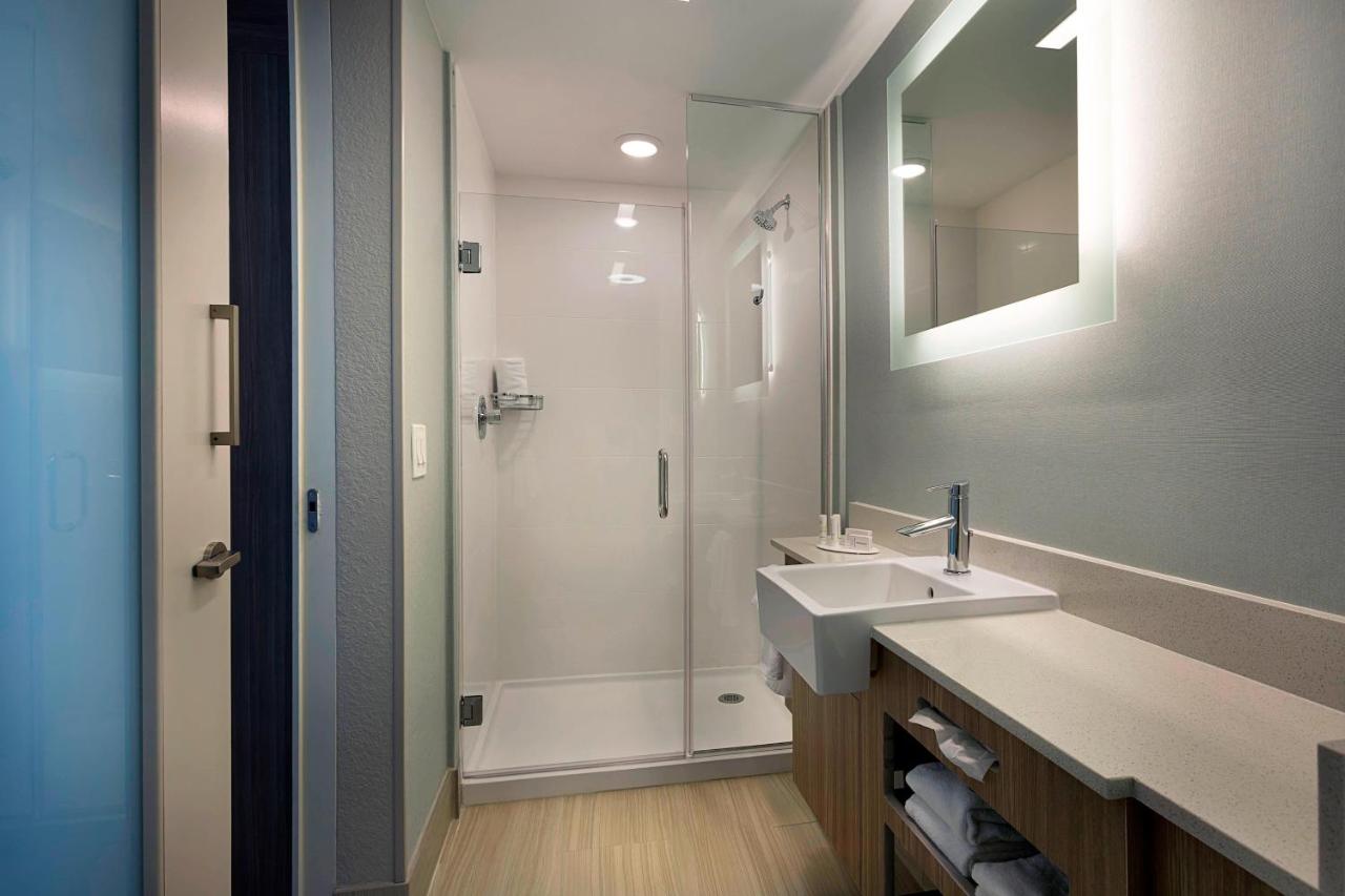 Suite, 1 King, Sofa bed, Partial ocean view at SpringHill Suites by Marriott New Smyrna Beach