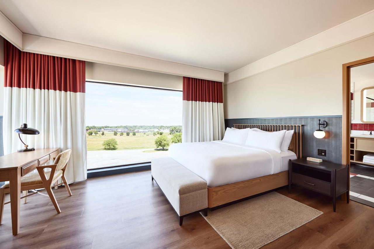King Suite with View at The Scarlet, Lincoln, a Tribute Portfolio Hotel