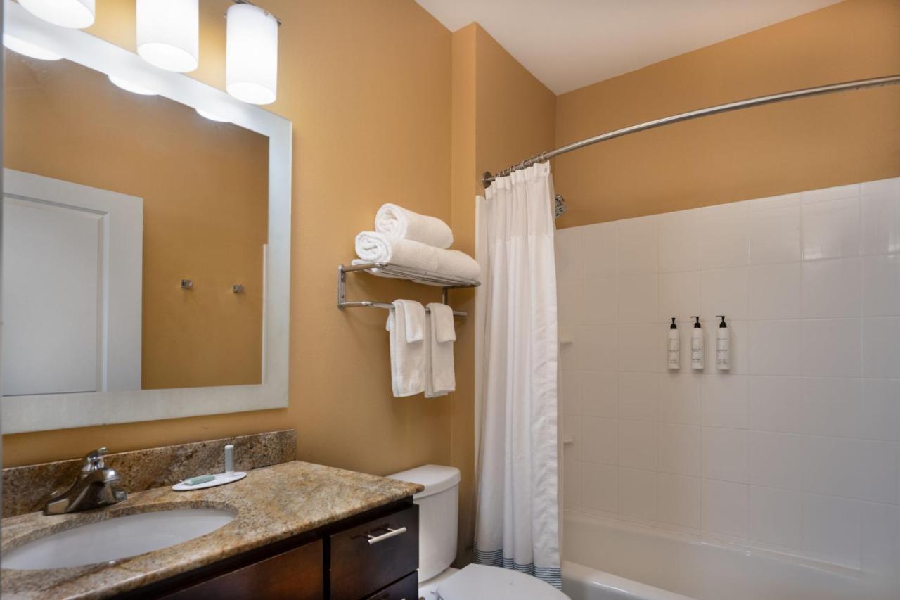 Queen Studio at Towneplace Suites by Marriott Houston Westchase