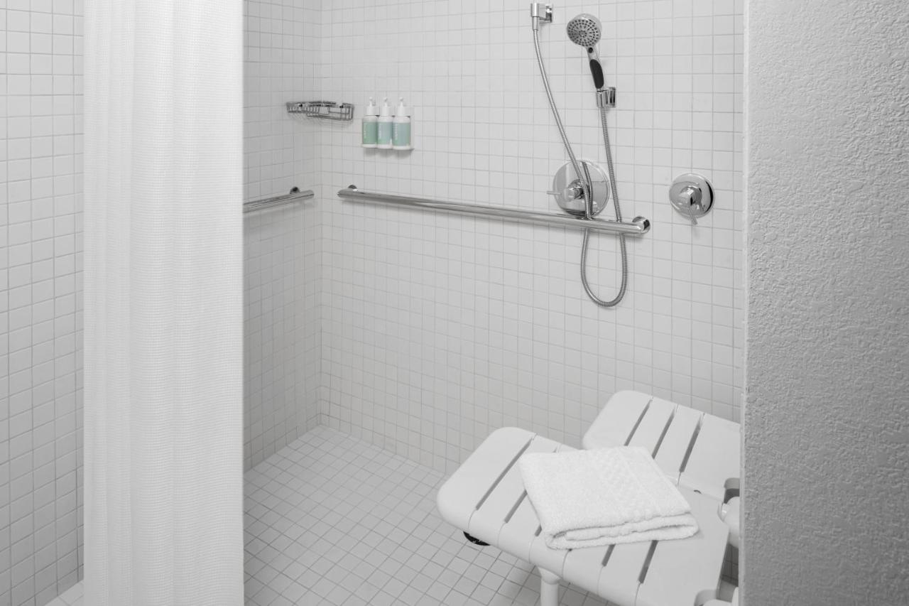 Queen Studio with Sofa Bed at Residence Inn by Marriott San Diego Downtown