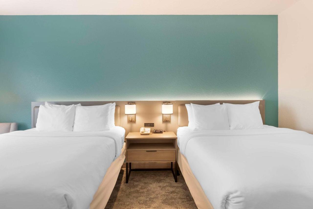 Queen Room with Two Queen Beds and Roll-In Shower - Accessible/Non-Smoking at Comfort Inn & Suites Davenport - Quad Cities