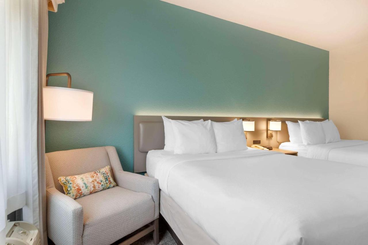Queen Room with Two Queen Beds and Roll-In Shower - Accessible/Non-Smoking at Comfort Inn & Suites Davenport - Quad Cities