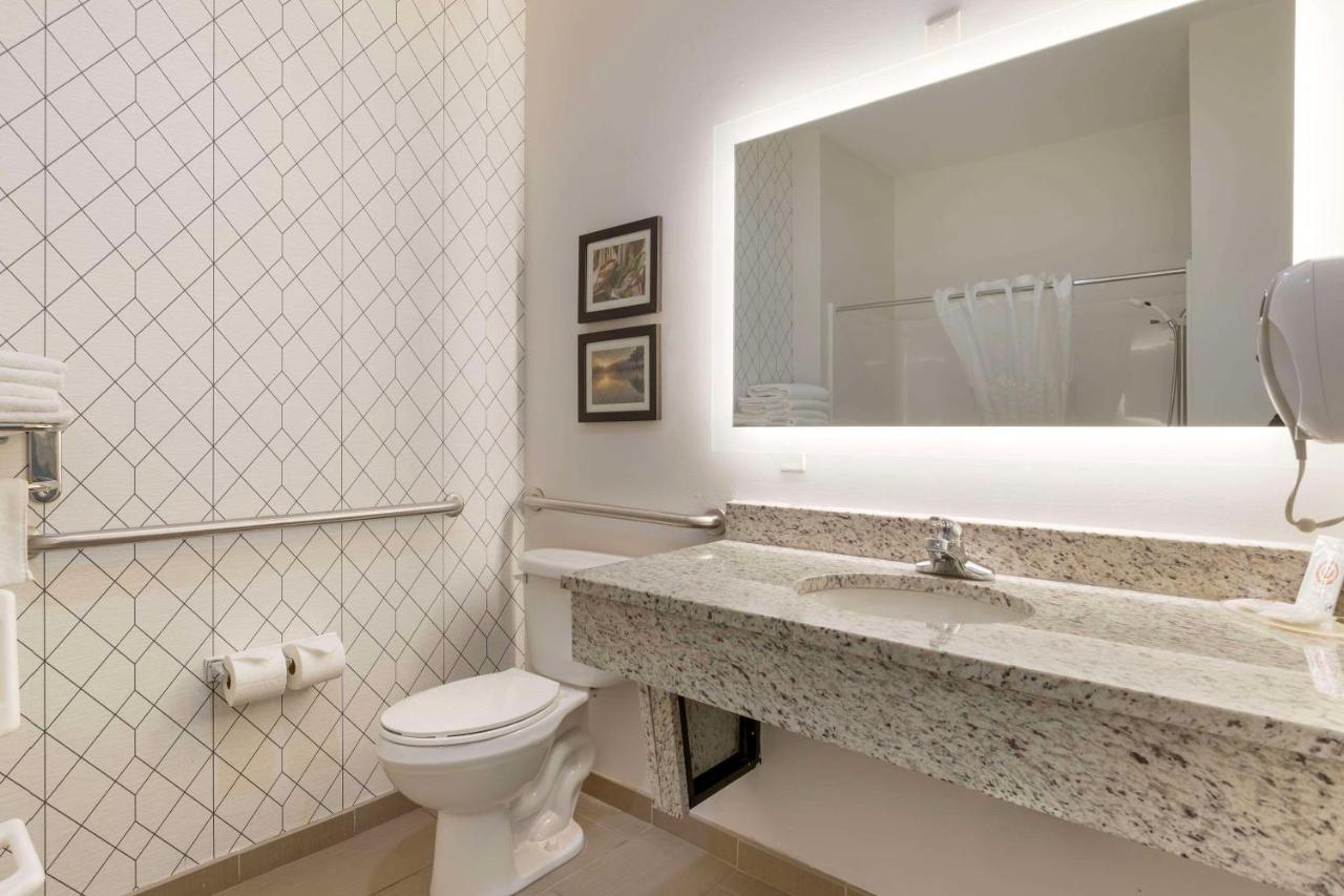 Queen Room with Two Queen Beds and Roll-In Shower - Accessible/Non-Smoking at Comfort Inn & Suites Davenport - Quad Cities