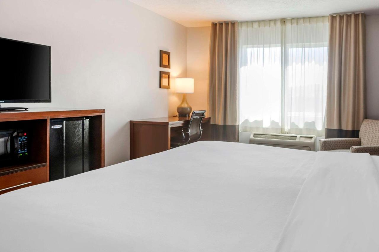 King Room - Non Smoking/Pet Friendly at Comfort Inn & Suites Beaver - Interstate 15 North