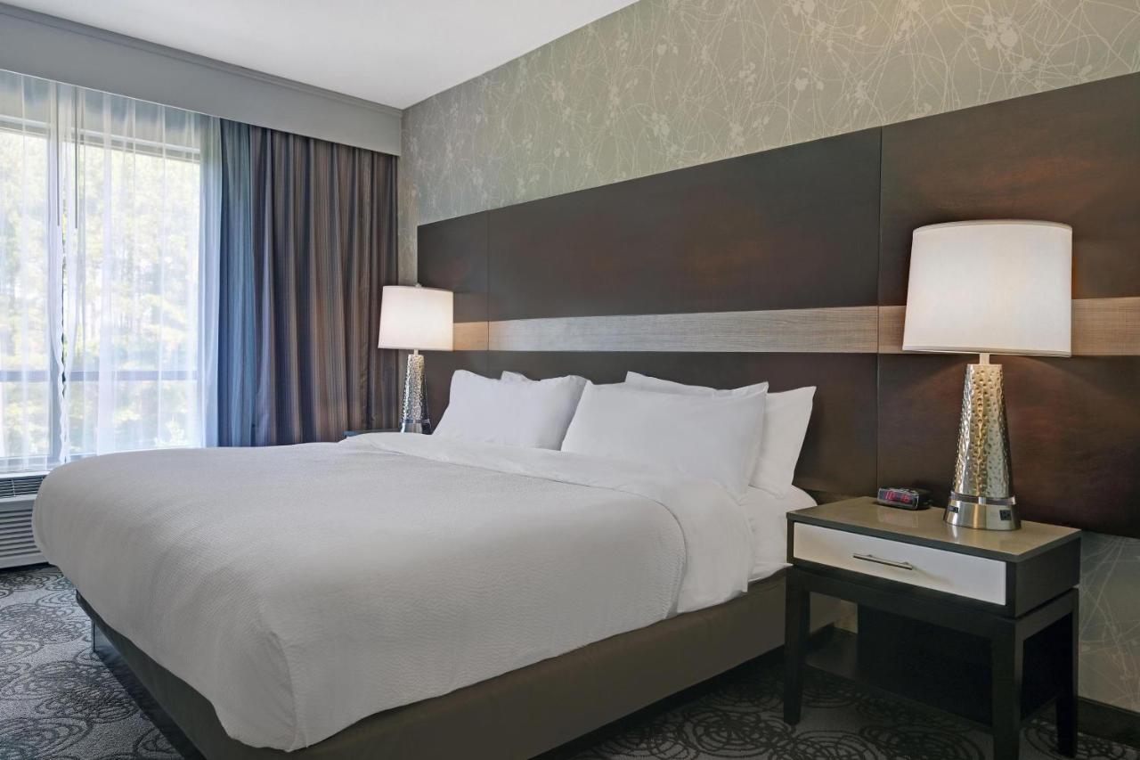 | Four Points by Sheraton Birmingham Homewood