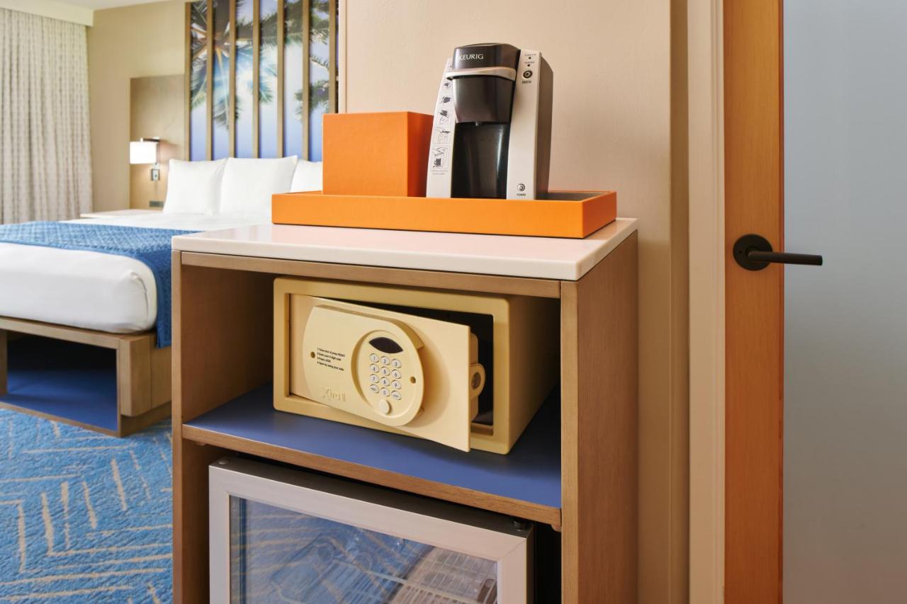 Standard Room at Kauai Shores Hotel