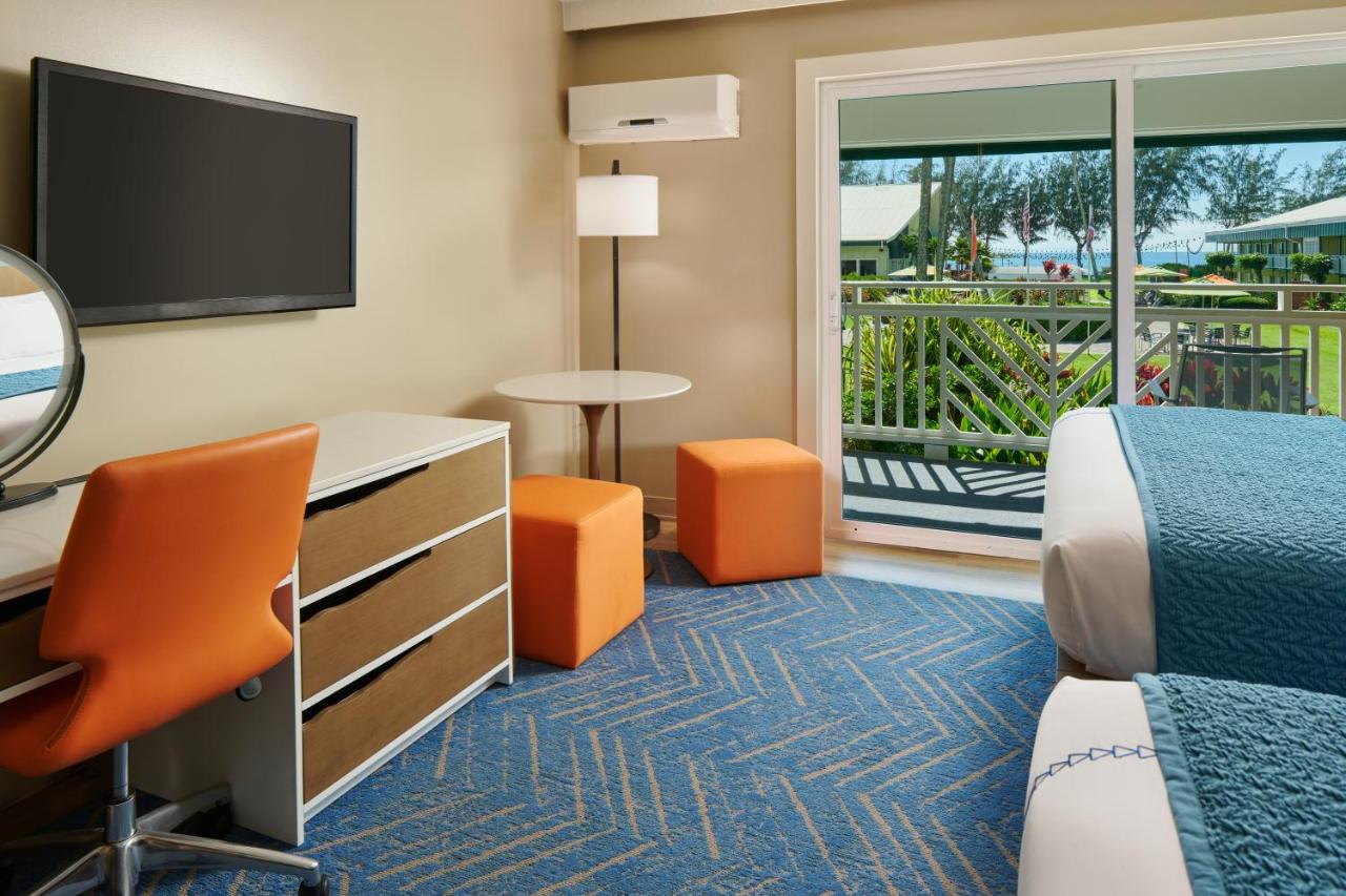 Standard Room with Ocean View at Kauai Shores Hotel