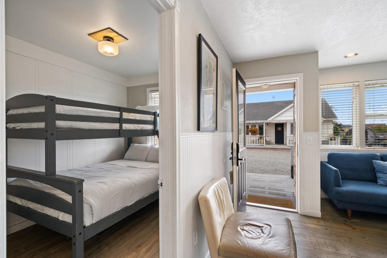 Two-Bedroom with Kitchen at Boardwalk Cottages
