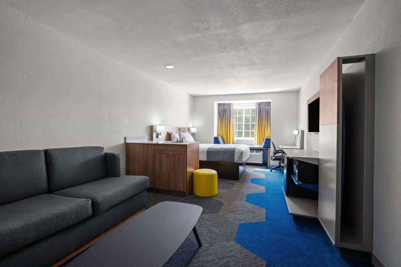 Studio Queen Suite - Non-Smoking at Microtel Inn & Suites by Wyndham Houma