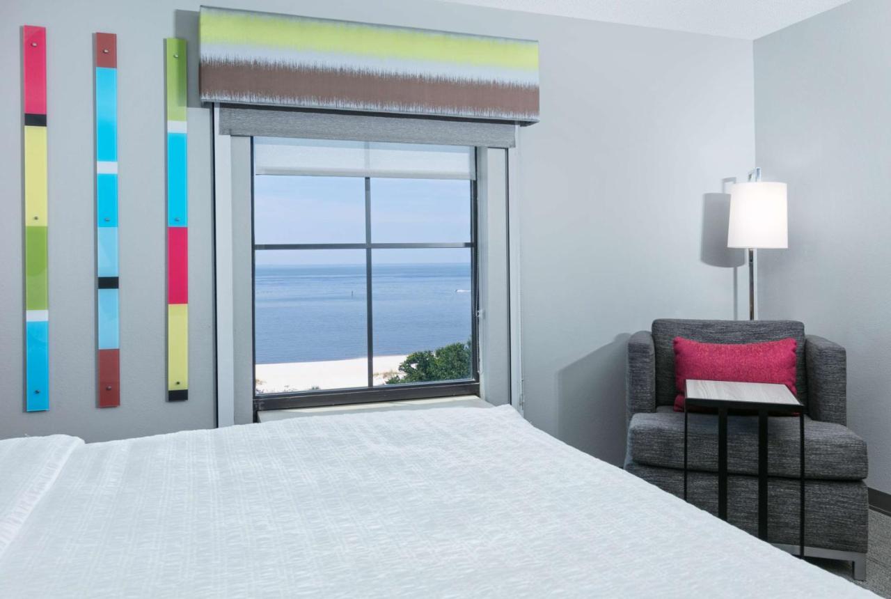 King Room - Disability Access at Hampton Inn Biloxi