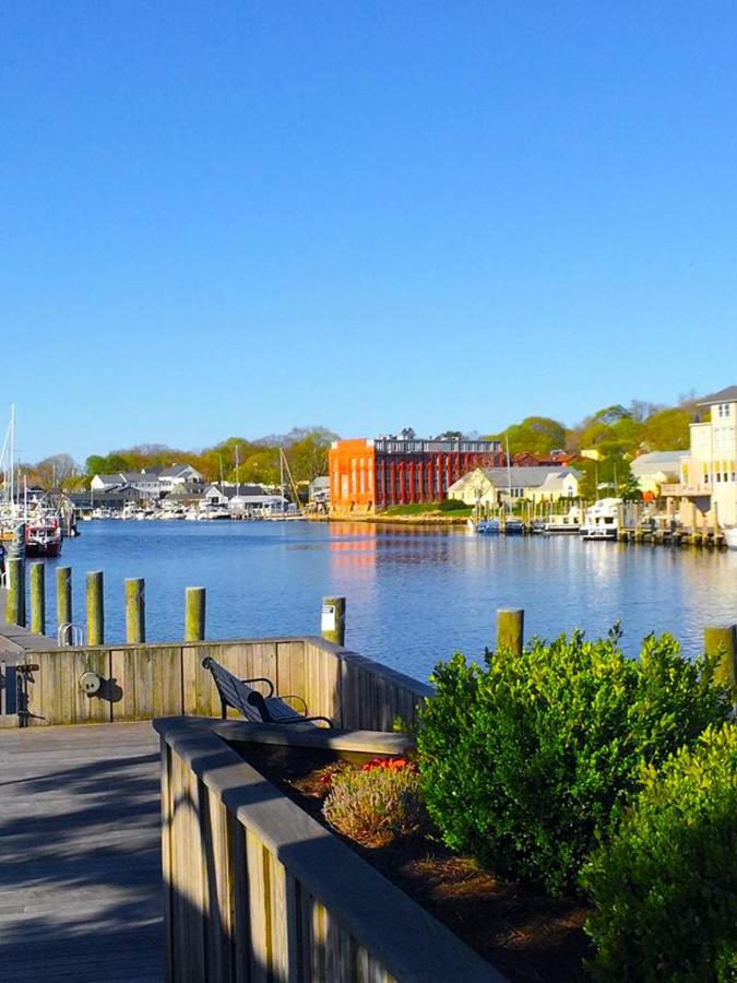  | The Whaler's Inn