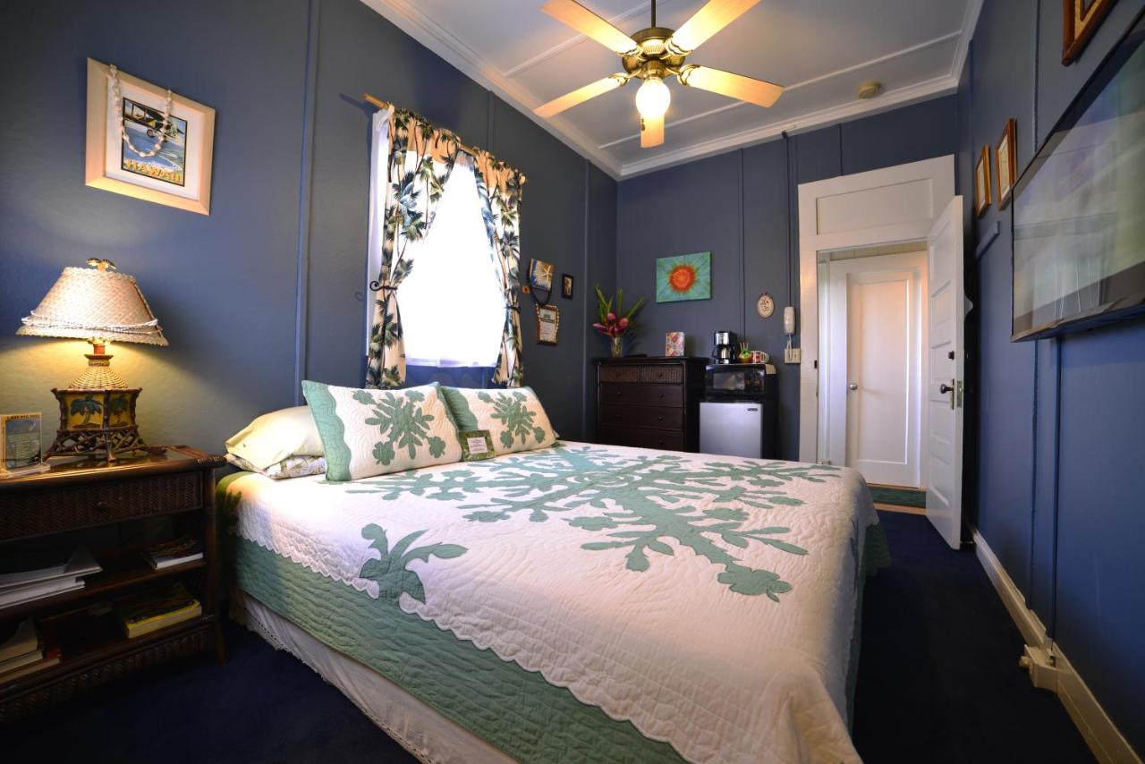 | Wailuku Guesthouse