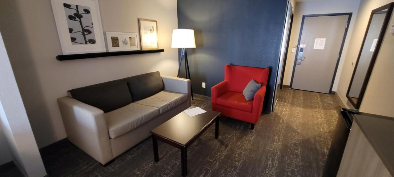Executive Double Suite at Country Inn & Suites by Radisson, Canton, GA
