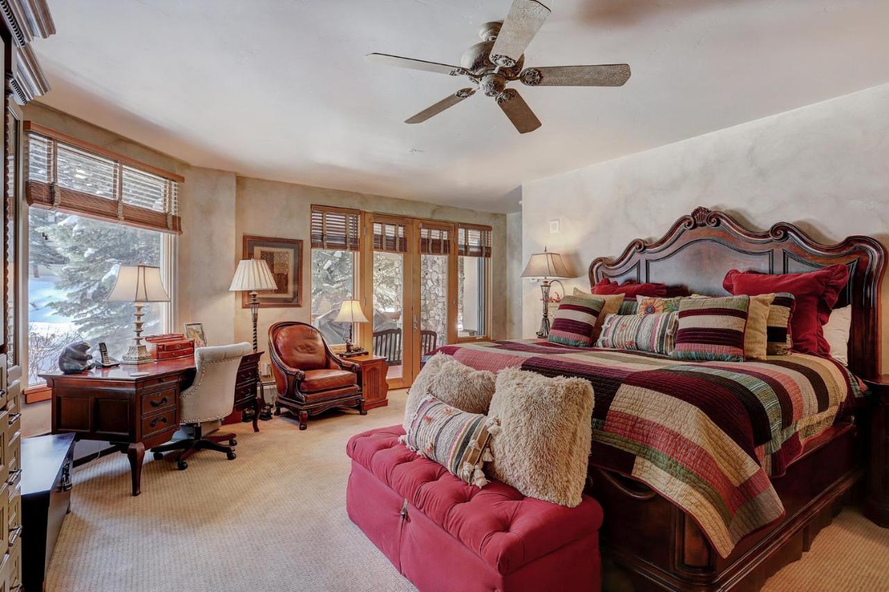  | Elkhorn Lodge