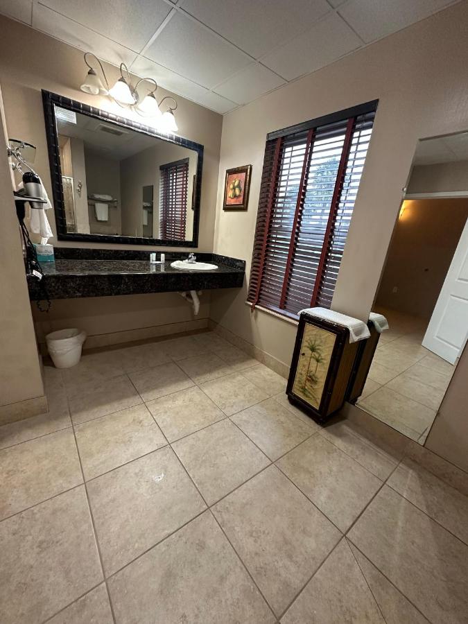 | Tahitian Inn Boutique Hotel Tampa