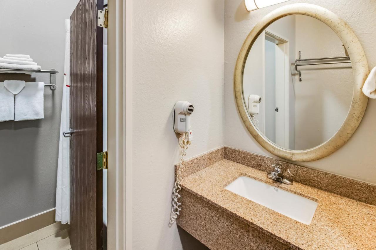 Suite King Room-Non-Smoking at Red Roof Inn Springfield, OH