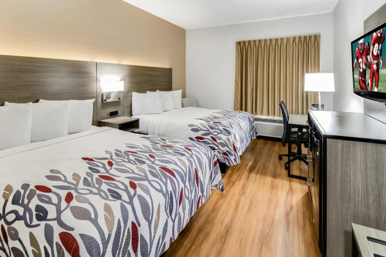 Deluxe Queen Room with Two Queen Beds - Non-Smoking at Red Roof Inn Springfield, OH