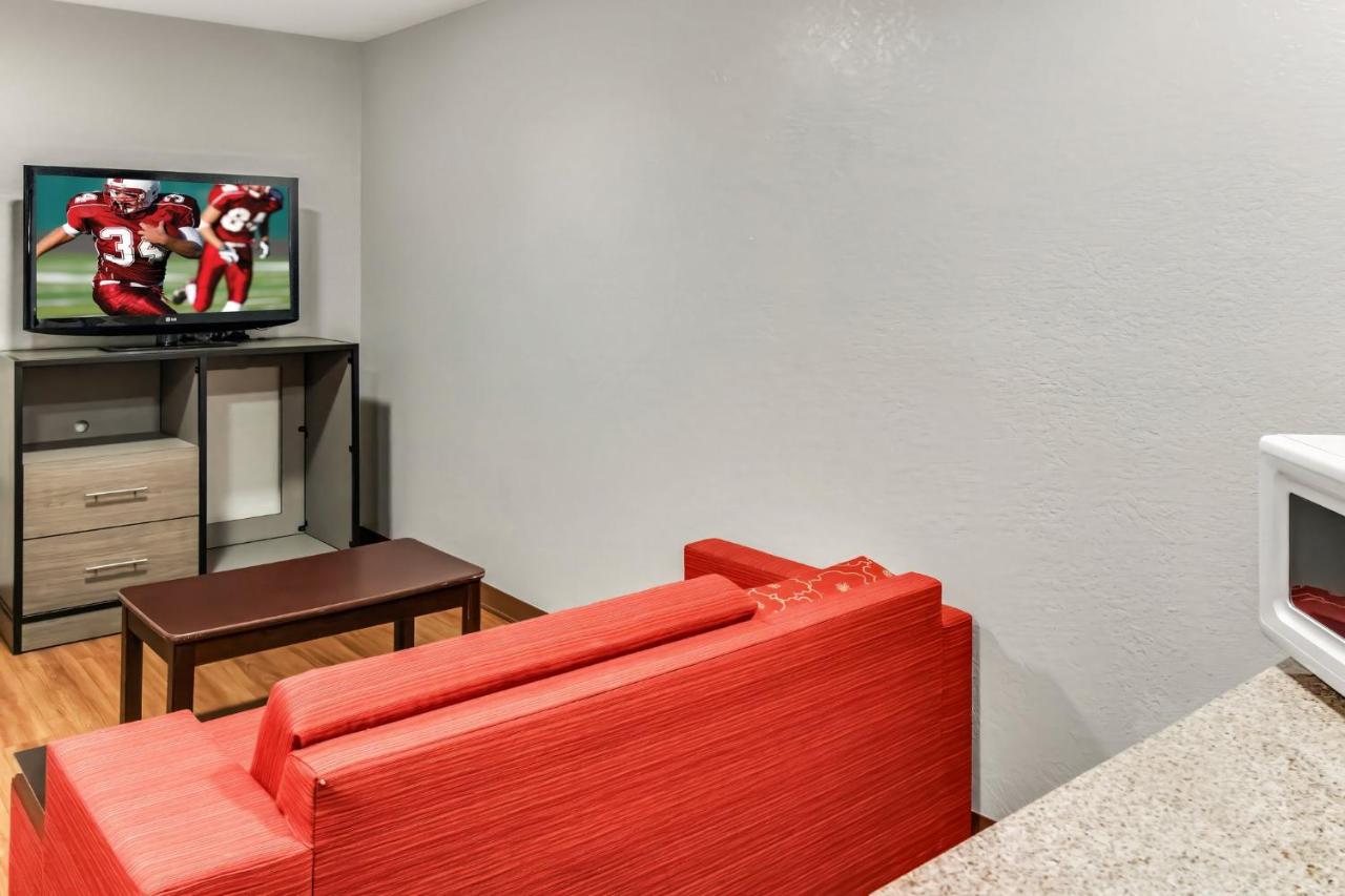 Suite King Room-Non-Smoking at Red Roof Inn Springfield, OH