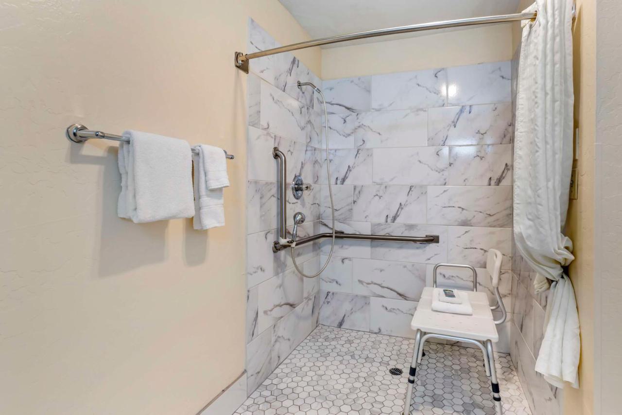 | Best Western Superstition Springs Inn