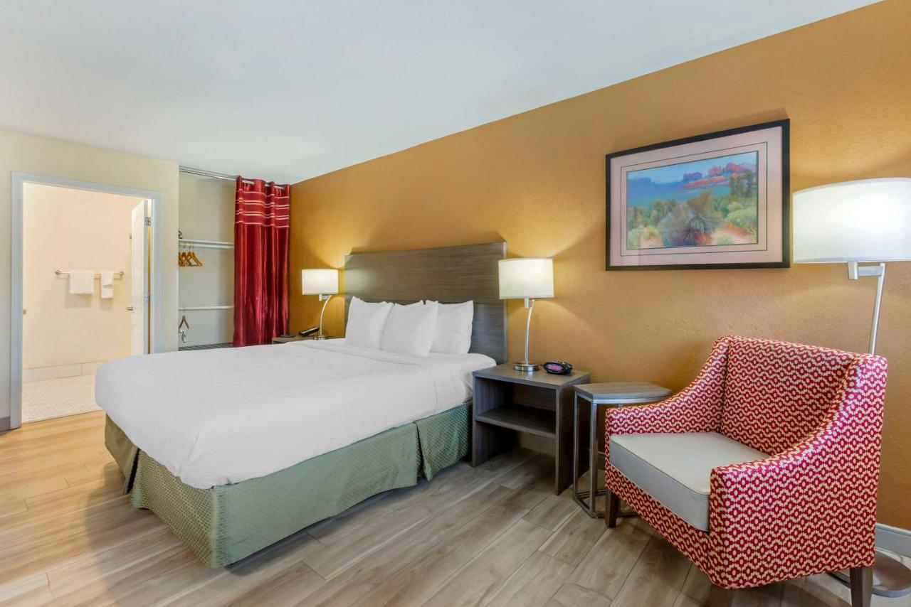 | Best Western Superstition Springs Inn