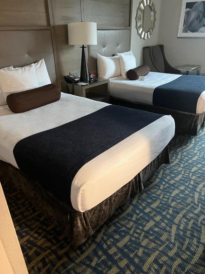 | Robert Treat Hotel, Premier Collection
