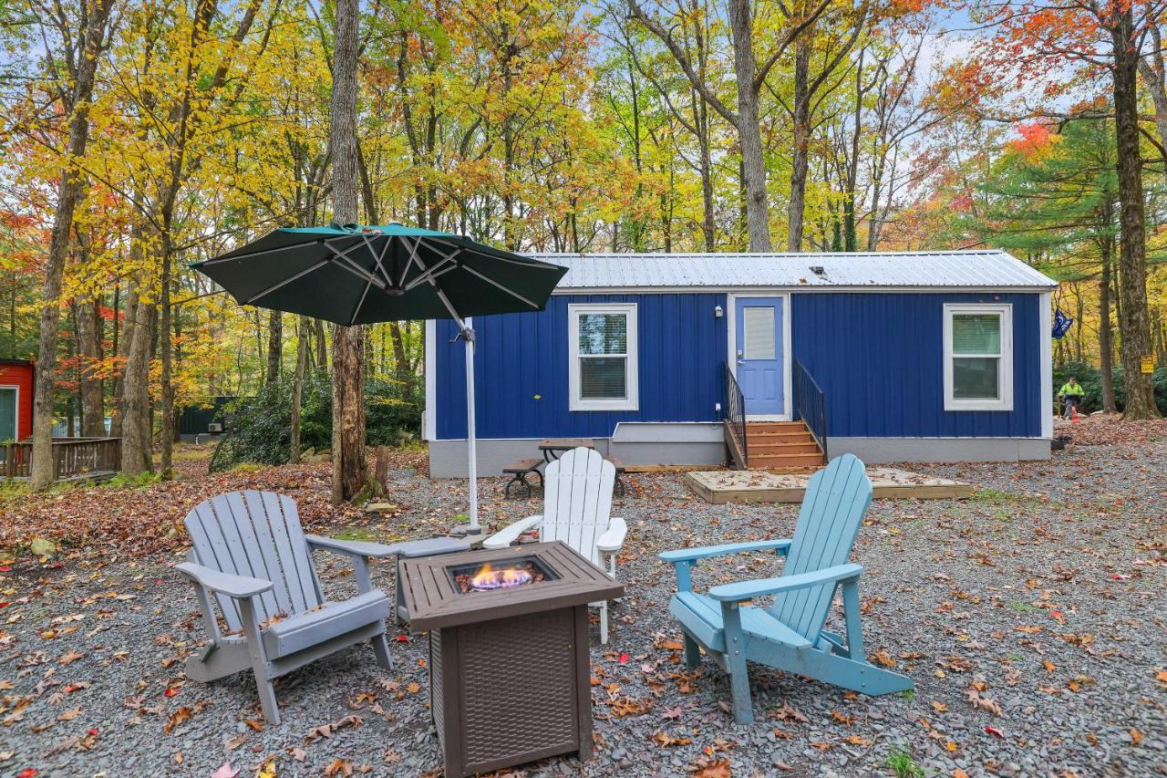 | Camptel Poconos Lodging