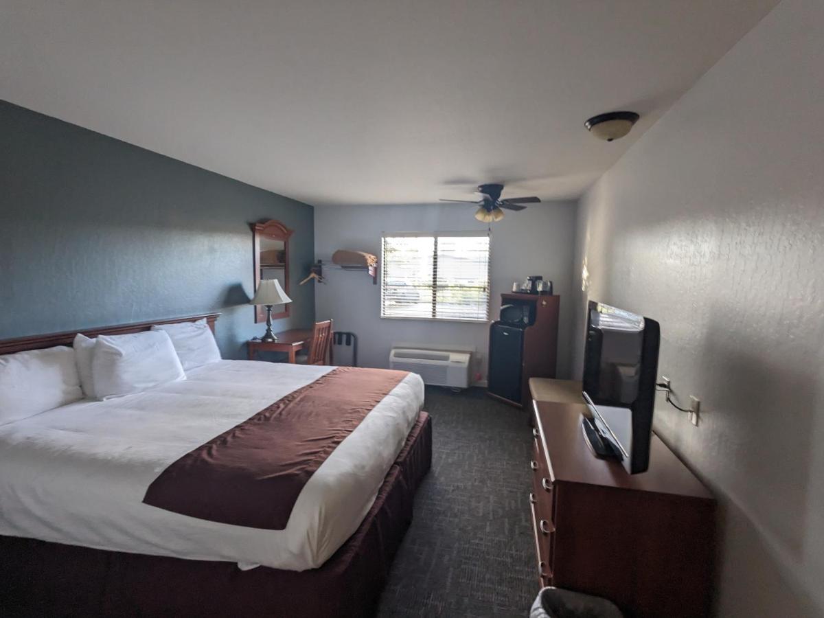 | Aladdin Inn