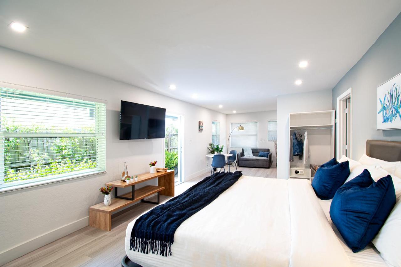  | The Lauderdale Boutique Hotel