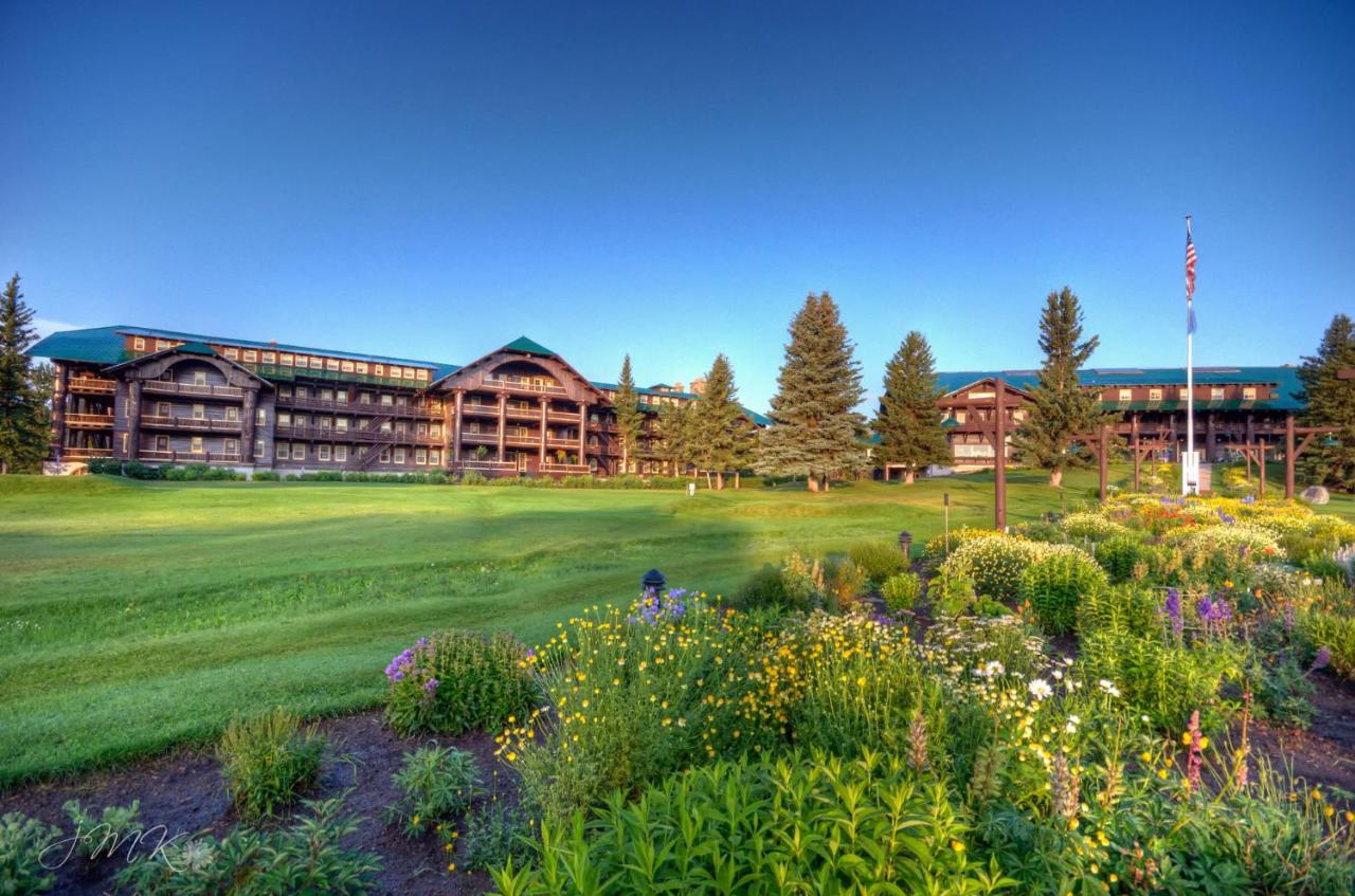  | Glacier Park Lodge