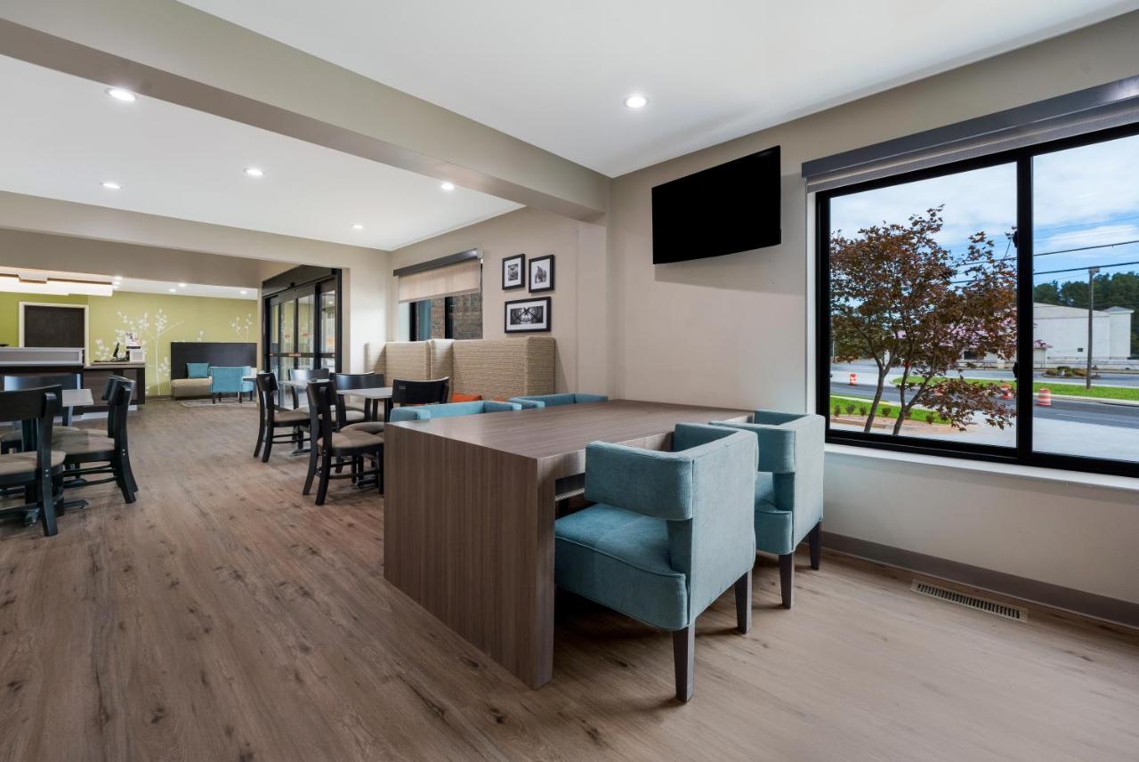  | Rodeway Inn