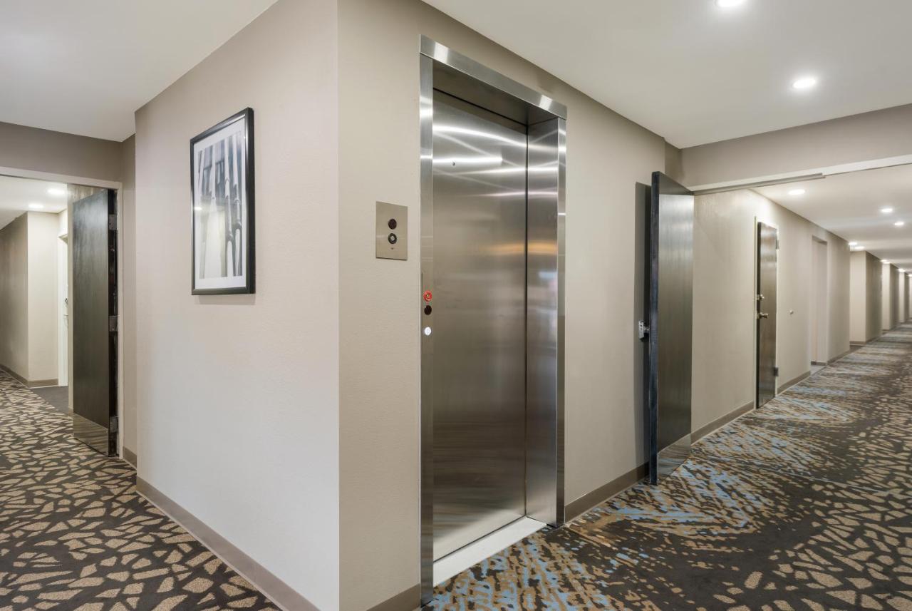  | Rodeway Inn