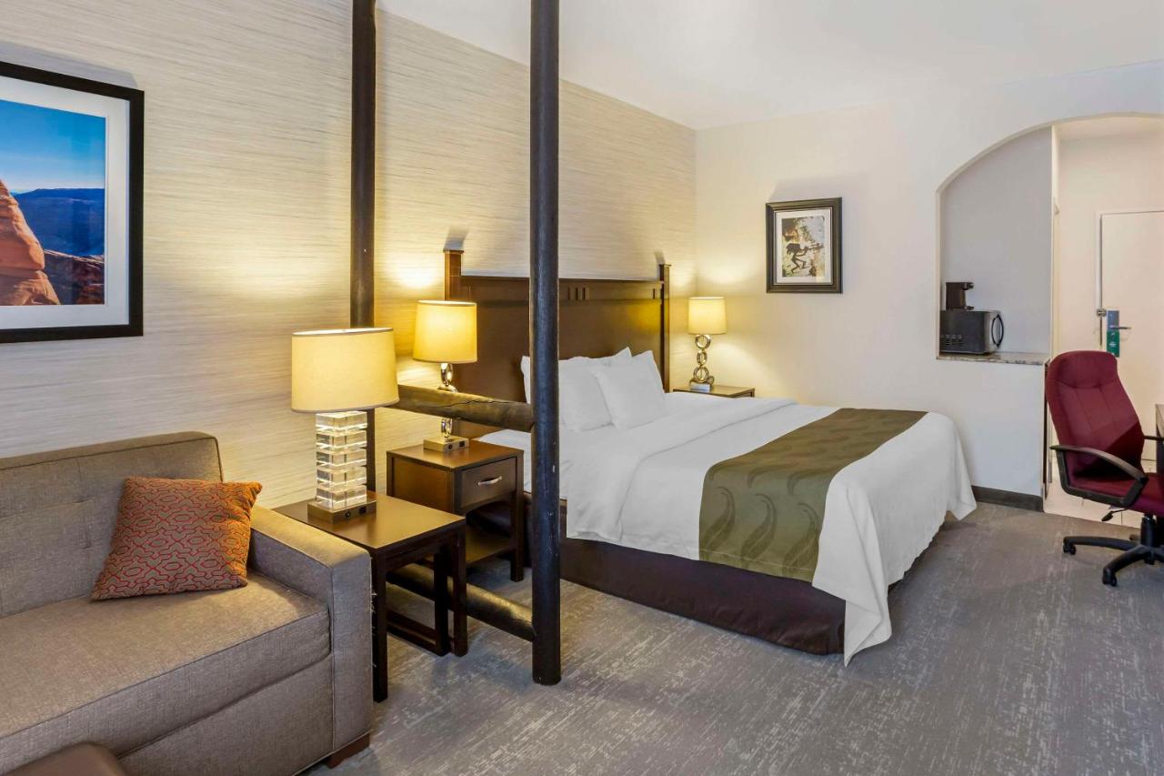 King Suite - Non-Smoking at Quality Suites Moab near Arches National Park