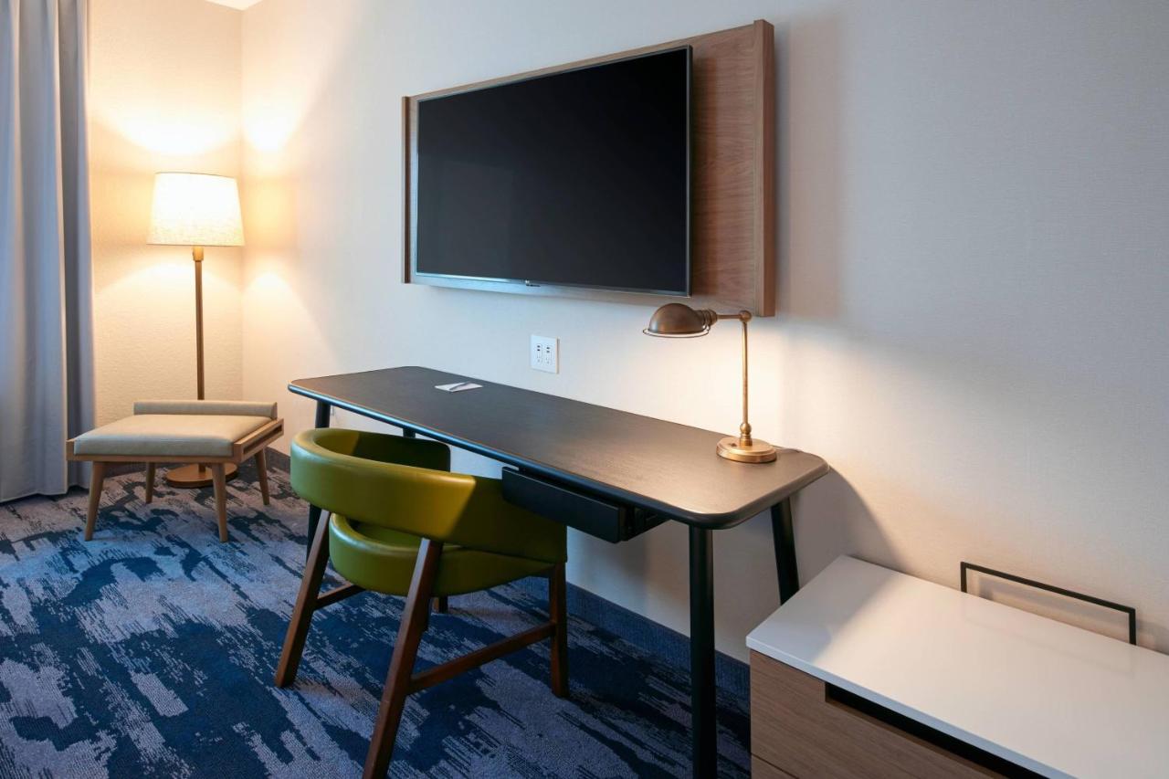 Guest room, 2 Queen at Fairfield Inn & Suites by Marriott Midland