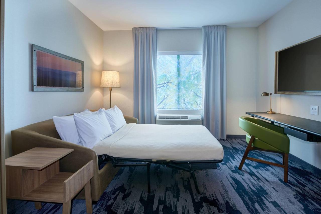| Fairfield Inn & Suites by Marriott Midland