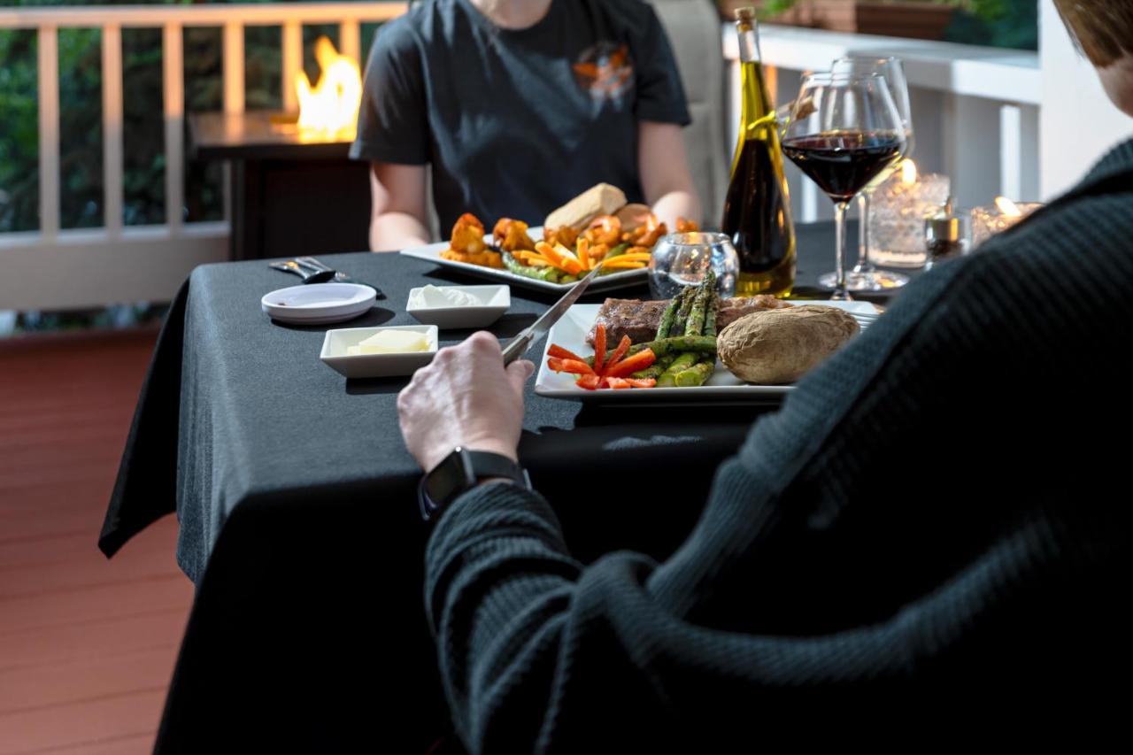 | Sheridan House Inn- Adult Only Accommodation