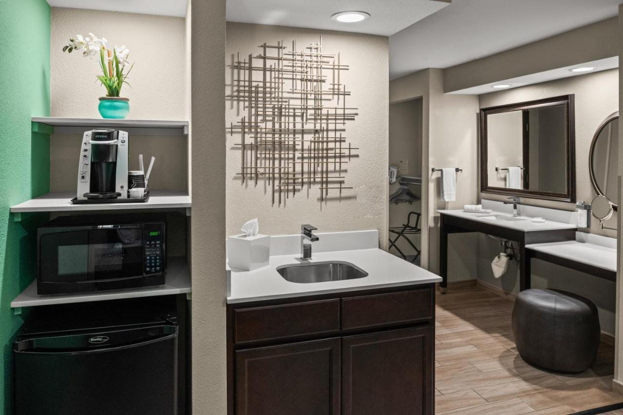 King Room - Disability Access at Yosemite Southgate Hotel & Suites