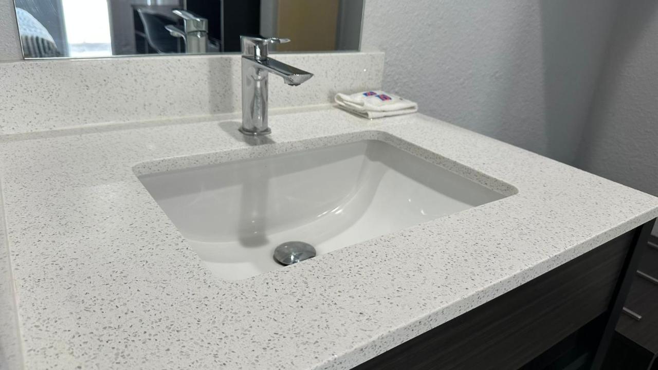  | Studio 6 Suites San Ysidro CA San Diego South Bay
