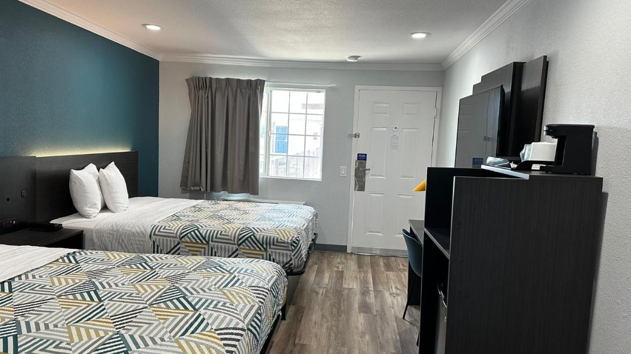  | Studio 6 Suites San Ysidro CA San Diego South Bay