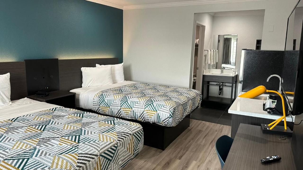 | Studio 6 Suites San Ysidro CA San Diego South Bay