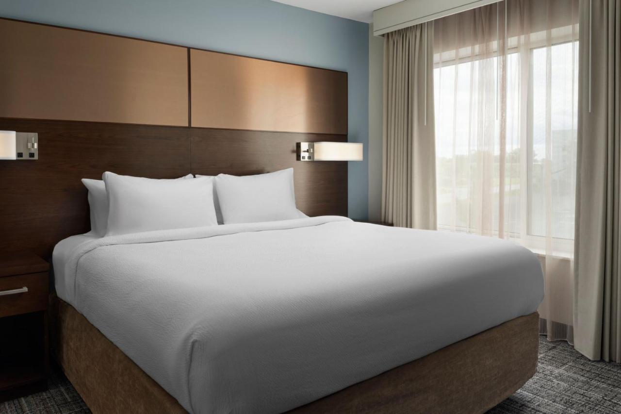 King Studio with Sofa Bed at Residence Inn by Marriott Green Bay Downtown