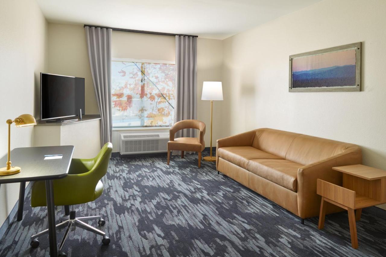 | Fairfield Inn & Suites Atlanta McDonough