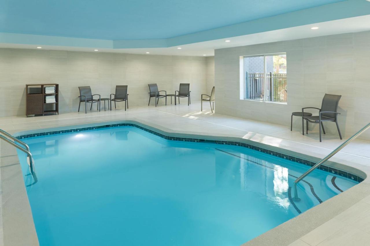 | Fairfield Inn & Suites Atlanta McDonough