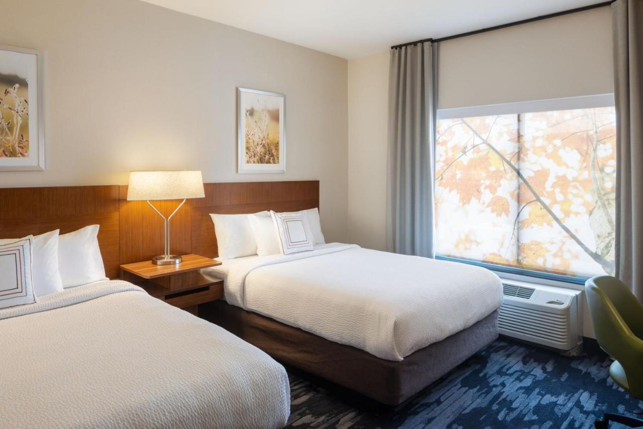 Queen Room with Two Queen Beds at Fairfield Inn and Suites by Marriott Chillicothe