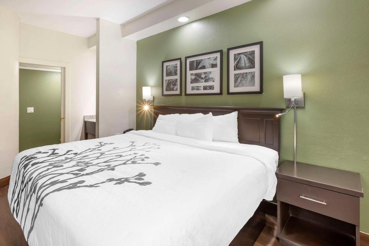 King Room - Non-Smoking at Gerner by IHG