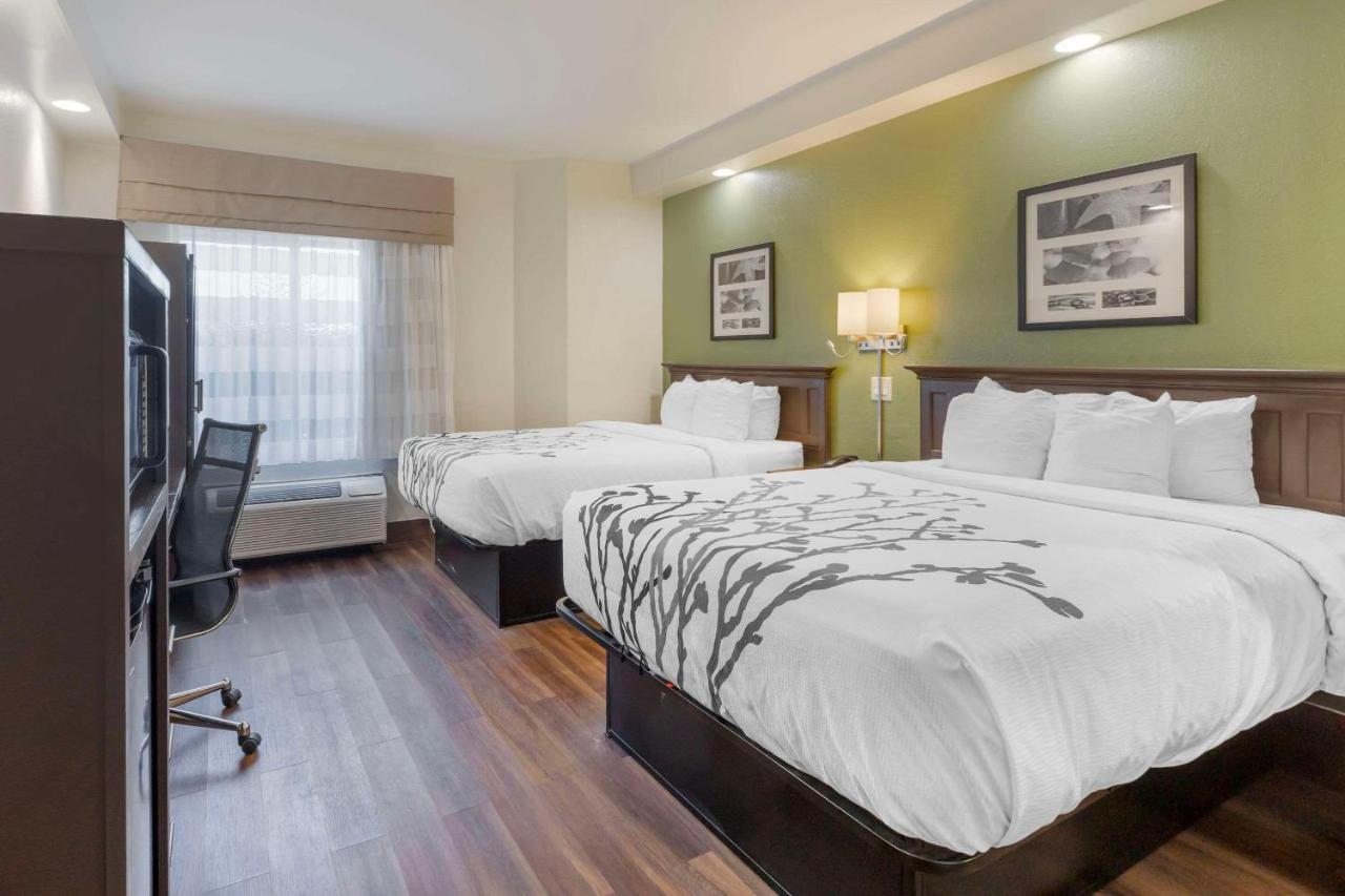 Queen Room with Two Queen Beds - Non-Smoking at Gerner by IHG