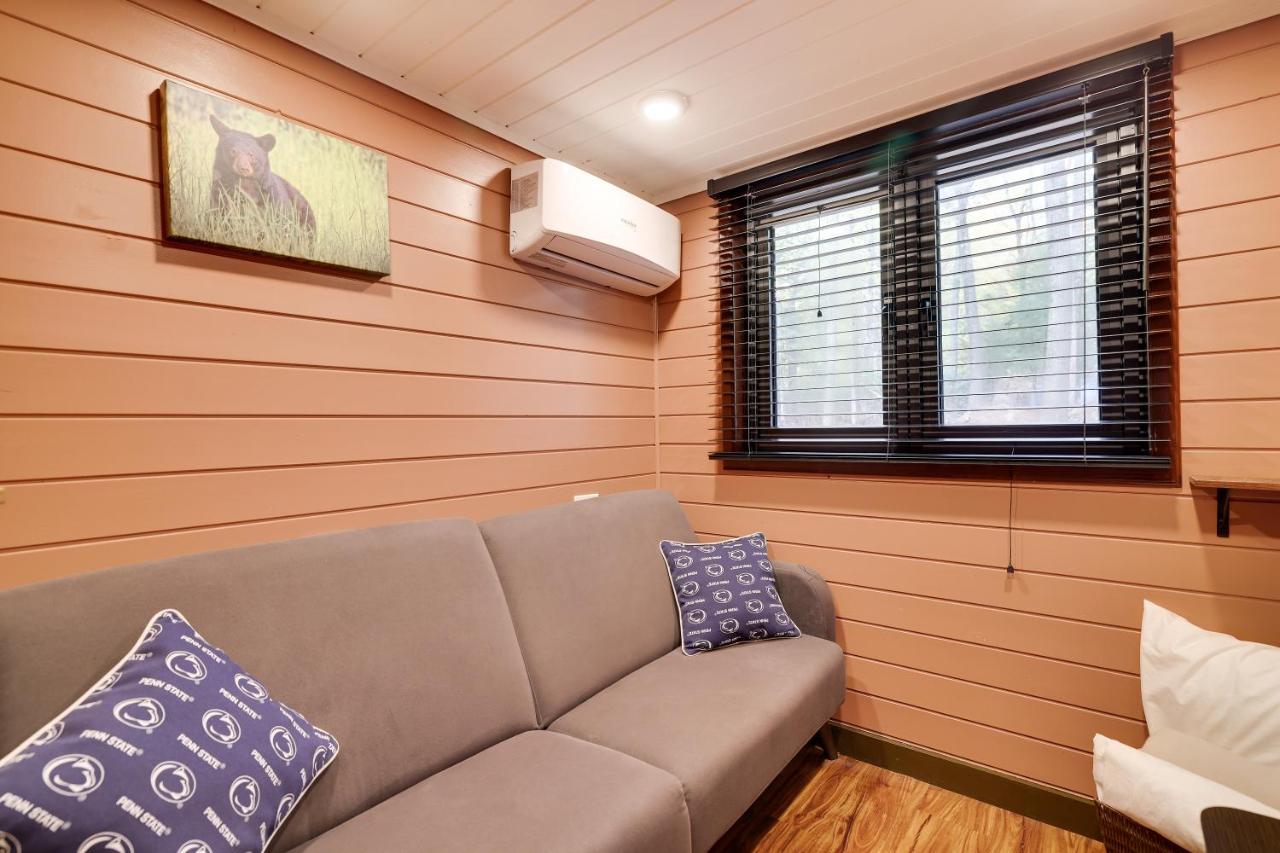 | Camptel Poconos Lodging