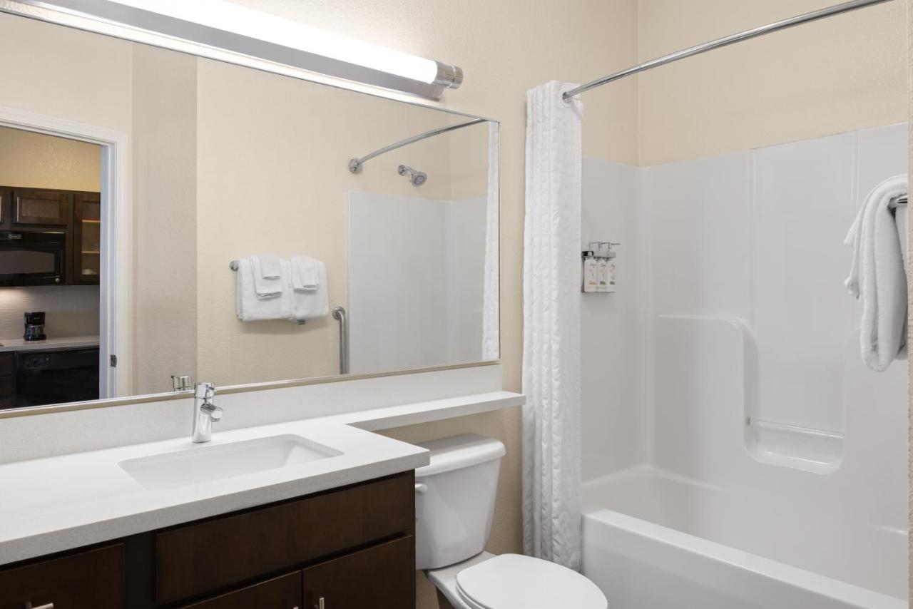Queen Studio - Non-Smoking at Candlewood Suites Bismarck, an IHG Hotel